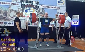Kenta satte nytt finskt rekord i knäböj med 420kg