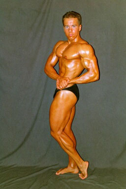 joel_side_chest