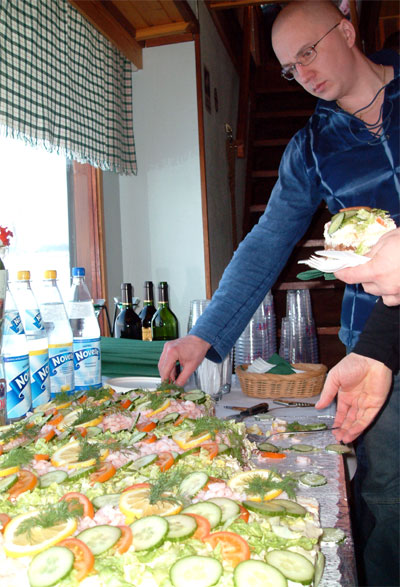 03-05_kenta30_smorgastarta