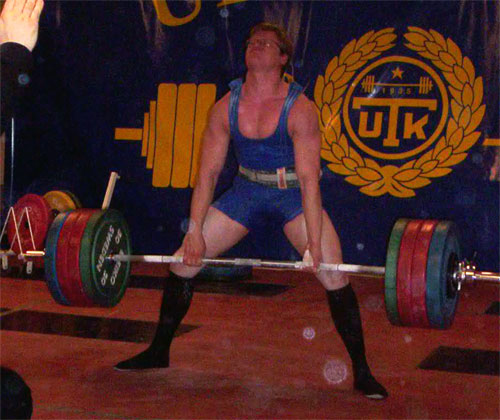 04-10_serietavling_uppsala_jimmy_forsok_pa_270kg