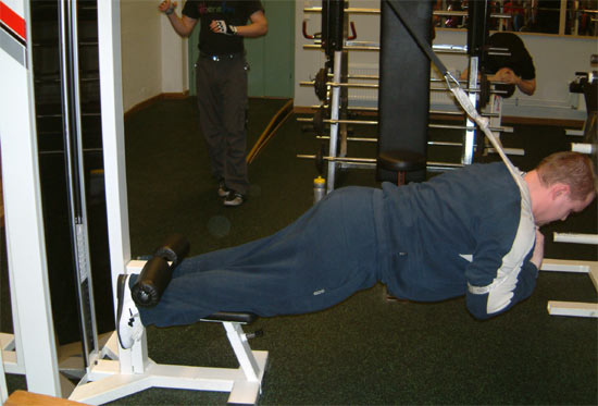 john_demar_nagon_form_av_baksida_lar_ovning