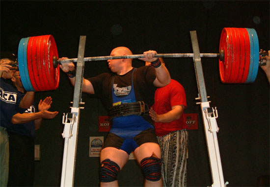 sl_sfim_knaboj_ove_370kg